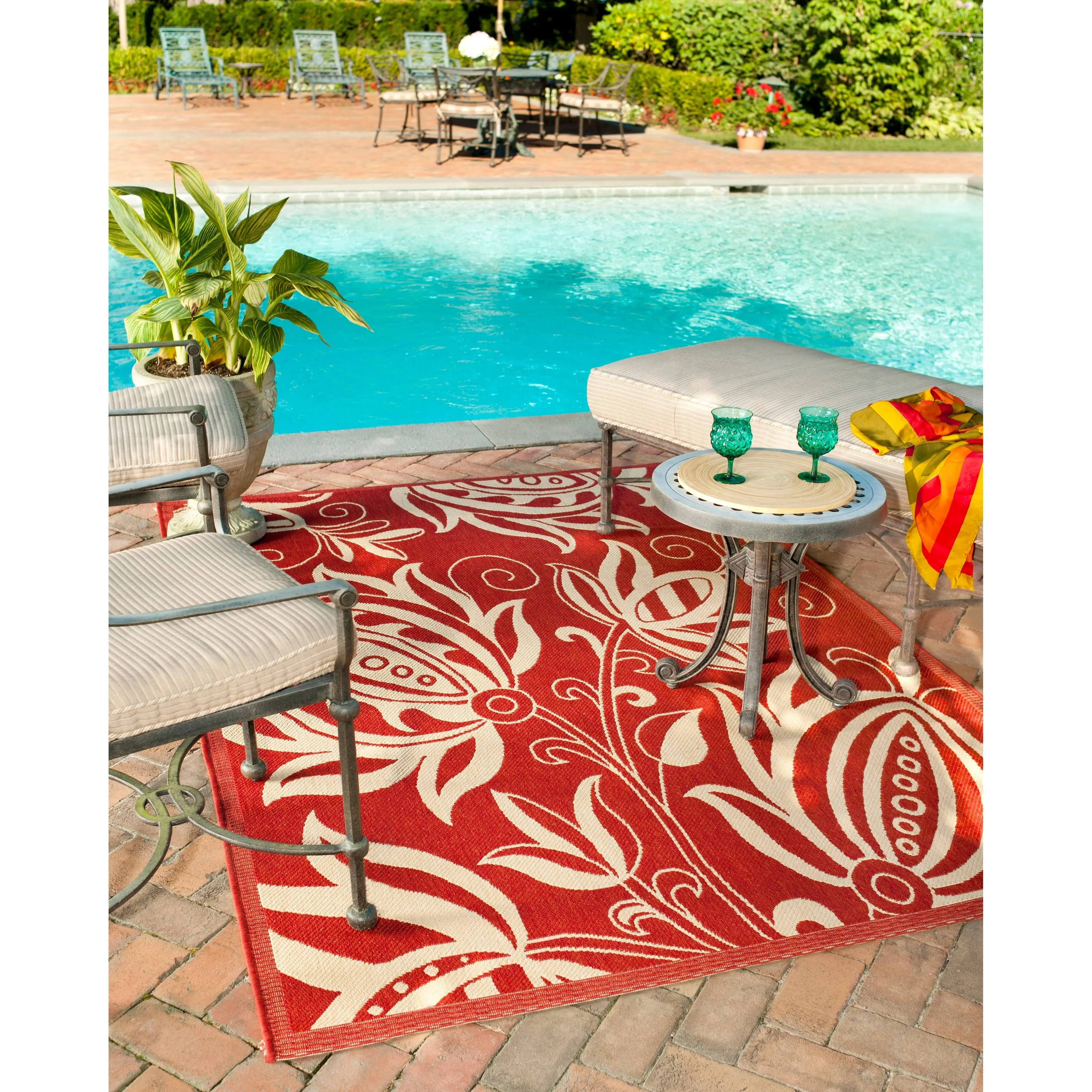 Safavieh Outdoor CY2961-3707 Courtyard Red / Natural Rug - 2' 7" x 5'