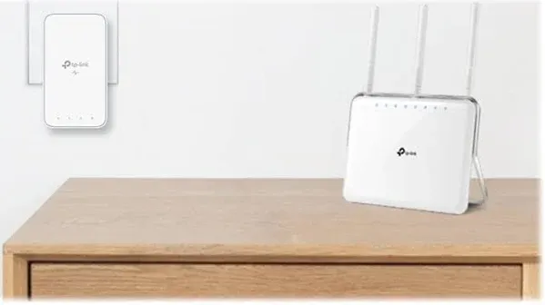 TP-Link AV1000 Gigabit Passthrough Powerline Starter Kit