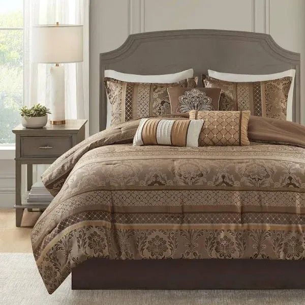 Bellagio Cozy Comforter Set - Luxurious Jaquard Traditional Damask Design, Al...