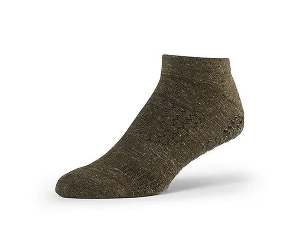 Base33 Low Rise Grip Socks *