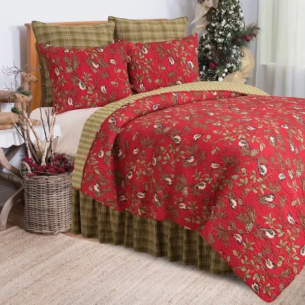 C&F Home Christmas Chickadee Red Quilt Set