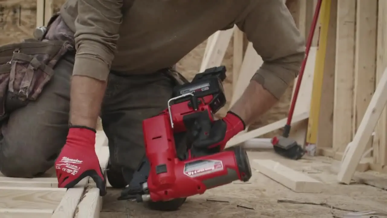 Milwaukee M18 FUEL 18 Gauge Brad Nailer 2746-20