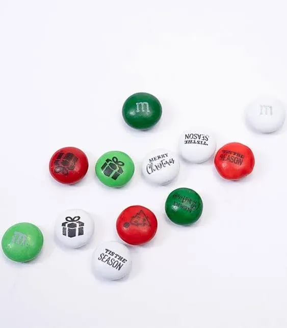 M&M’S Christmas Bulk Candy, 2 Pounds, Holiday Color & Designs for Christmas Snacks & Treats, Candy Dish, and Holiday Parties