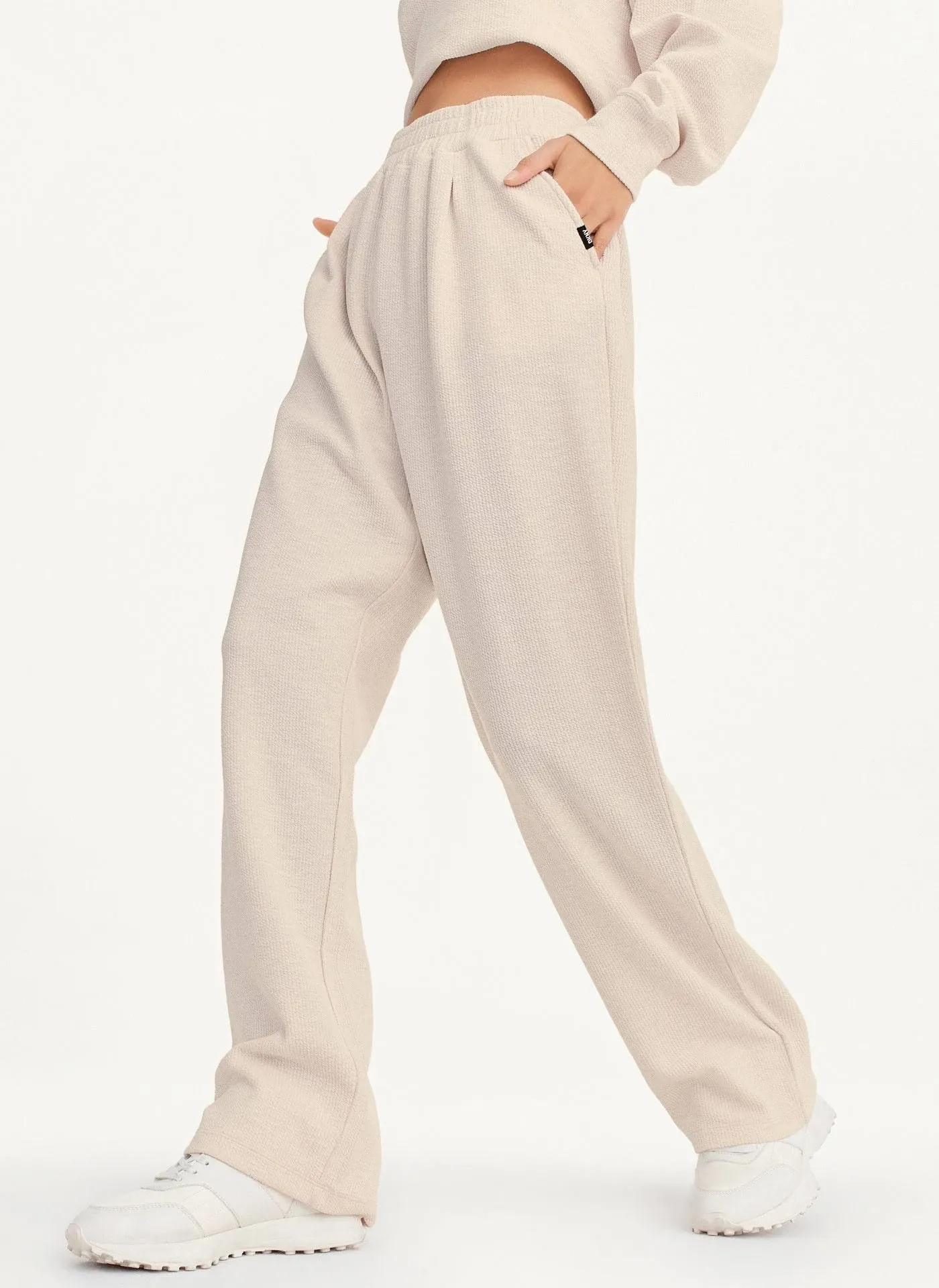 Dkny Women's Performance Trouser Tech Slub Relaxed Fit