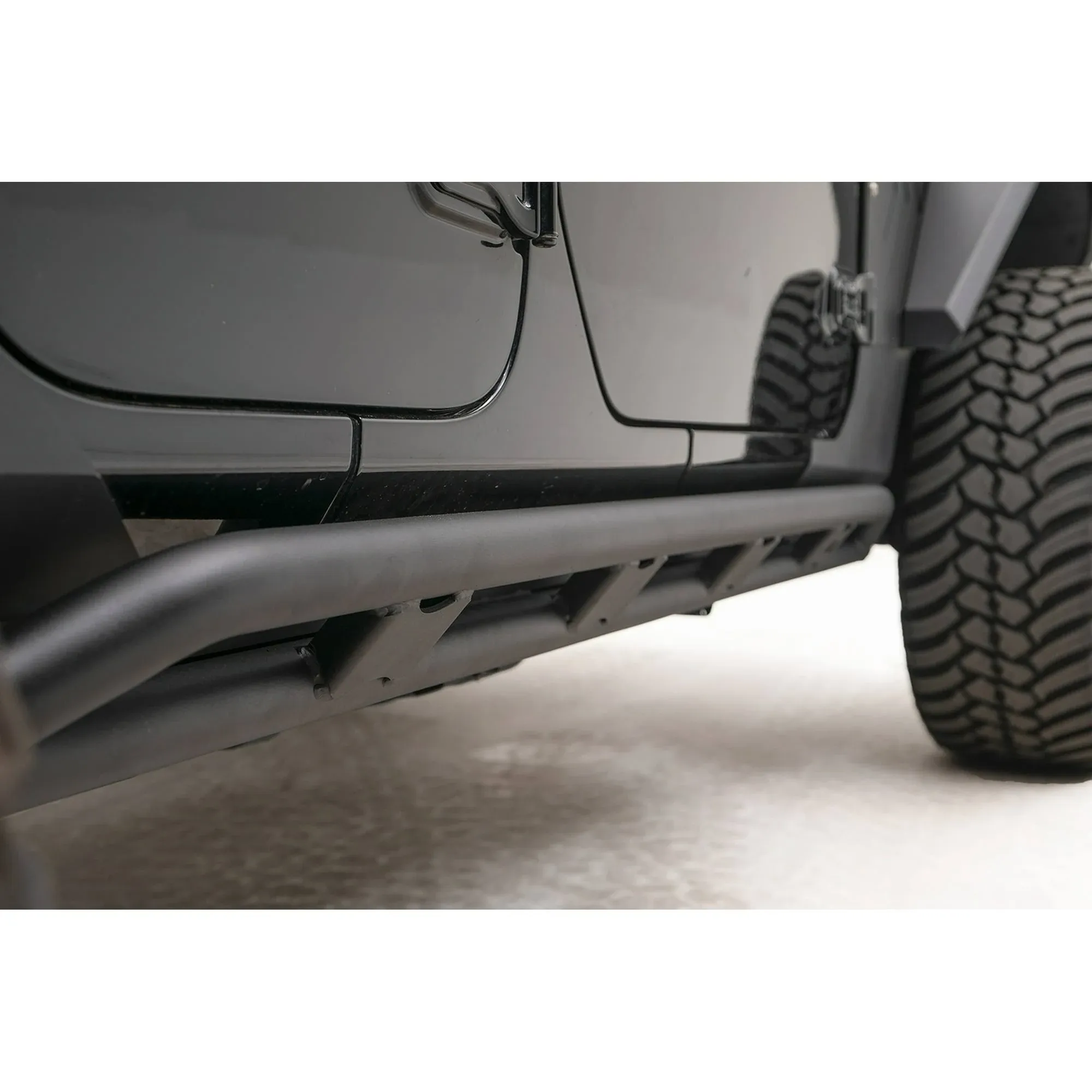 Fab Fours JL18-G1750-1 Rock Slider | Jeep Wrangler