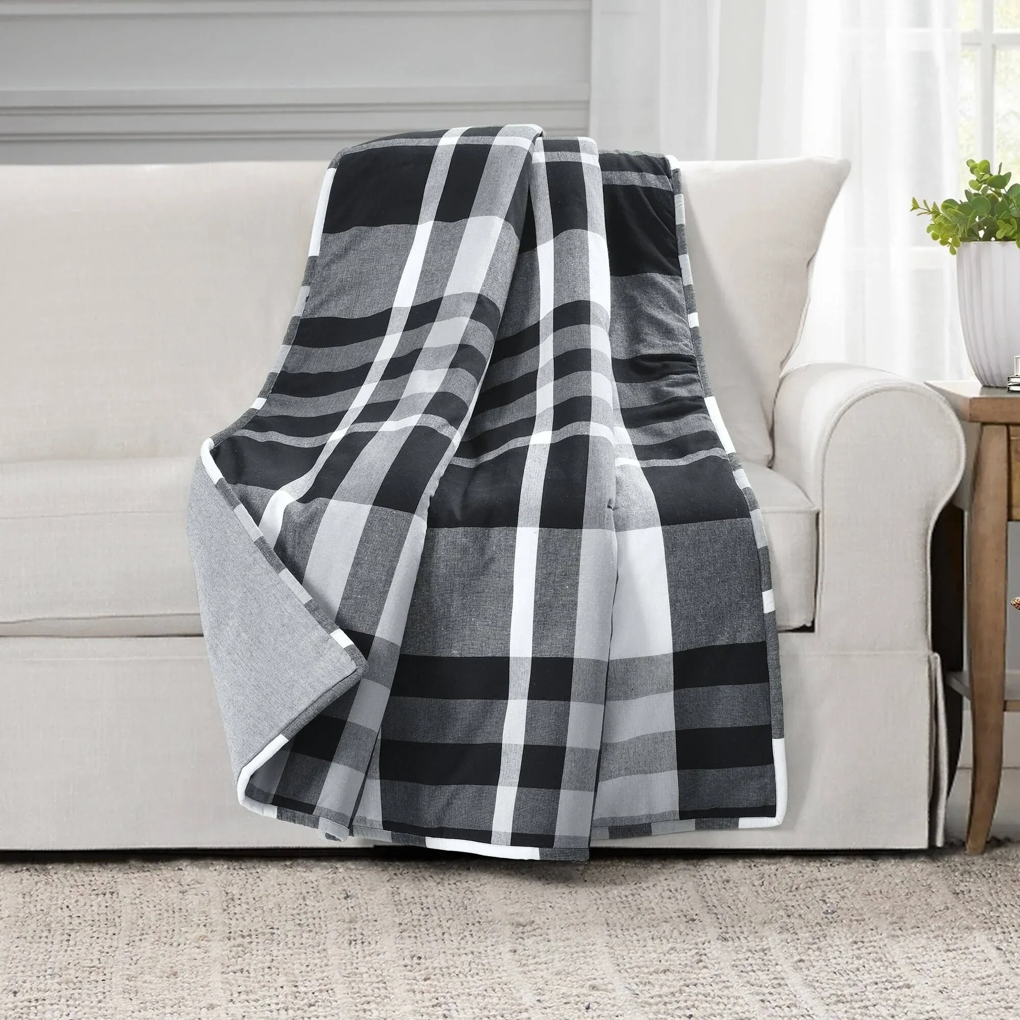 Lush Decor Farmhouse Yarn Dyed Plaid Throw Blanket