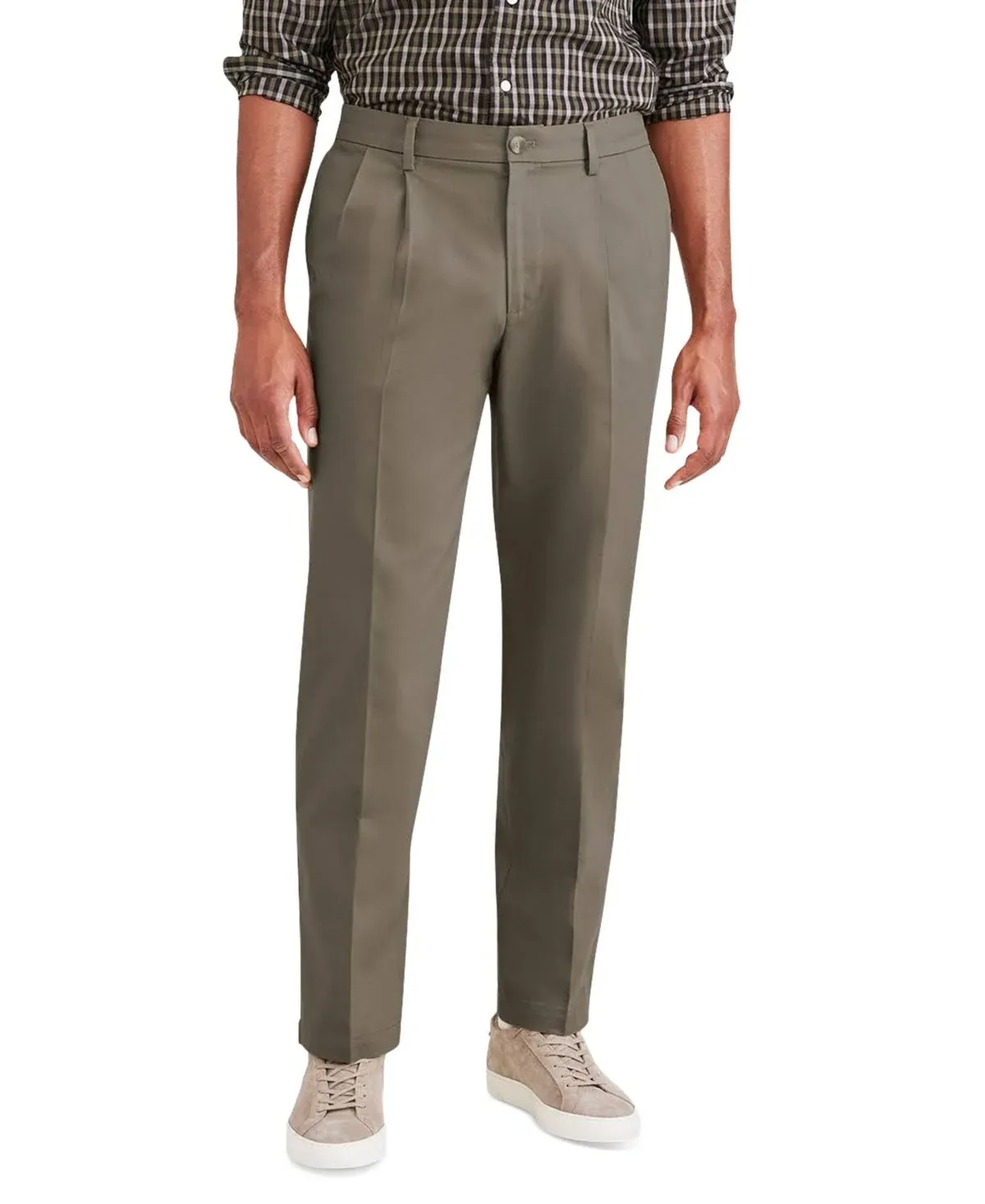 Classic Fit Signature Iron Free Khaki with Stain Defender Pants - Pleated (Regular and Big & Tall)