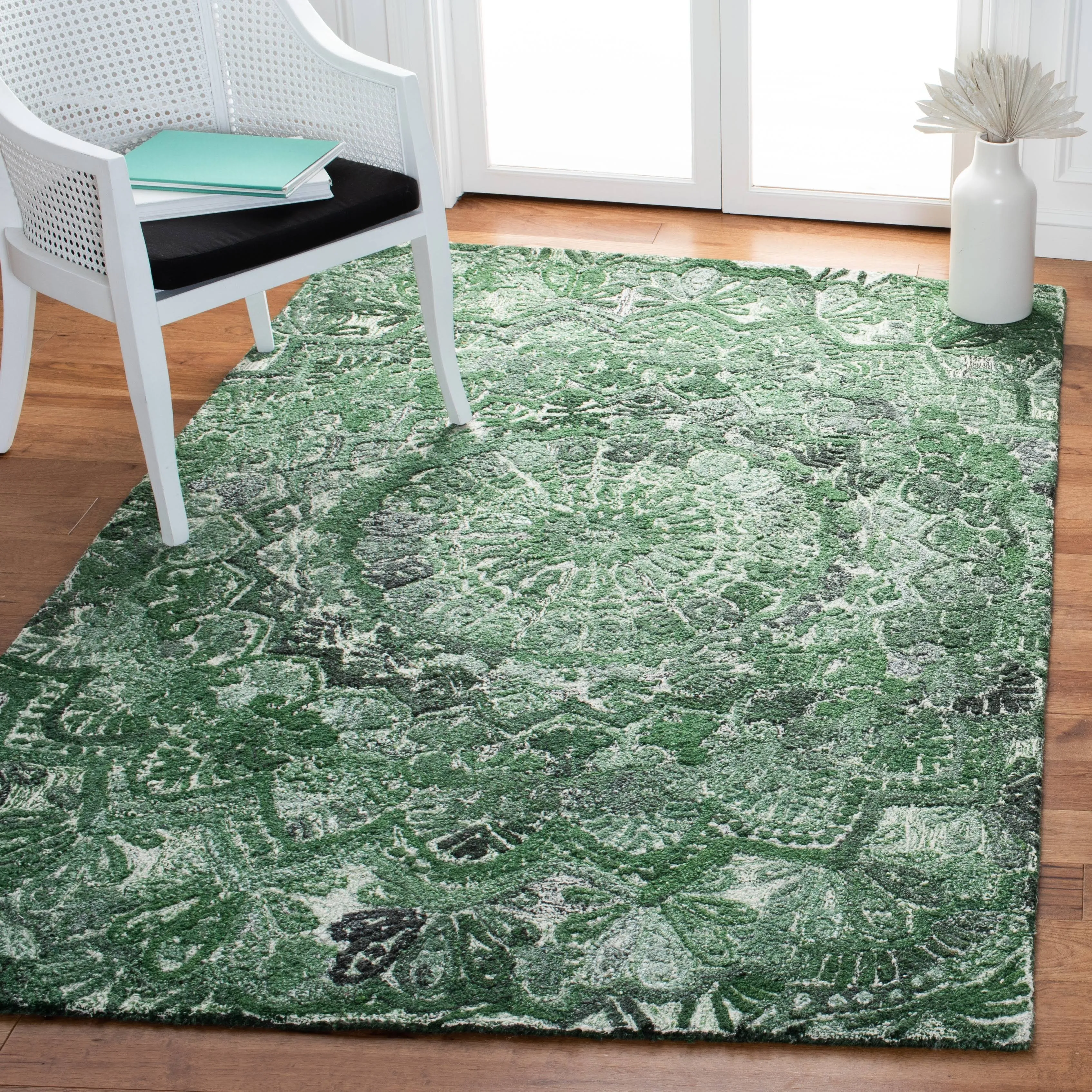 Safavieh MARQUEE MRQ110Y Handmade Green / Ivory Rug - 3' x 5'