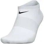 Adult Nike Everyday Cushioned 6 Pack No Show Socks Small White