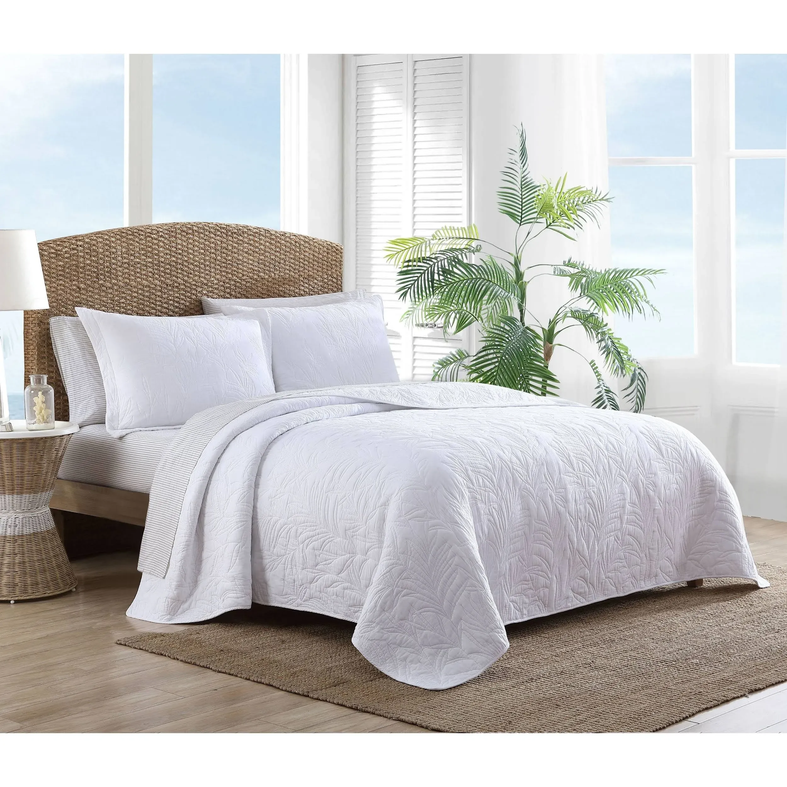 Tommy Bahama Solid Costa Sera Cotton Quilt, White, Full/Queen